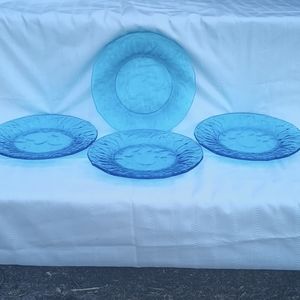 Driftwood in Peacock or light blue. Set of 4 luncheon plates. No chips or marks
